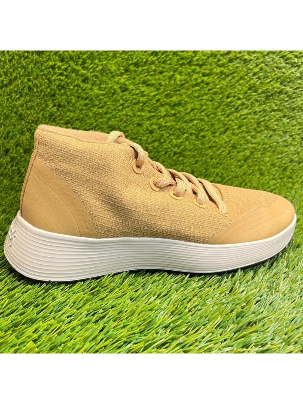 Allbirds Wool Runner-Up Protect Mens Size 9 Beige Ivory Athletic Shoes Sneakers